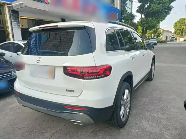 Mercedes-Benz GLB 2021