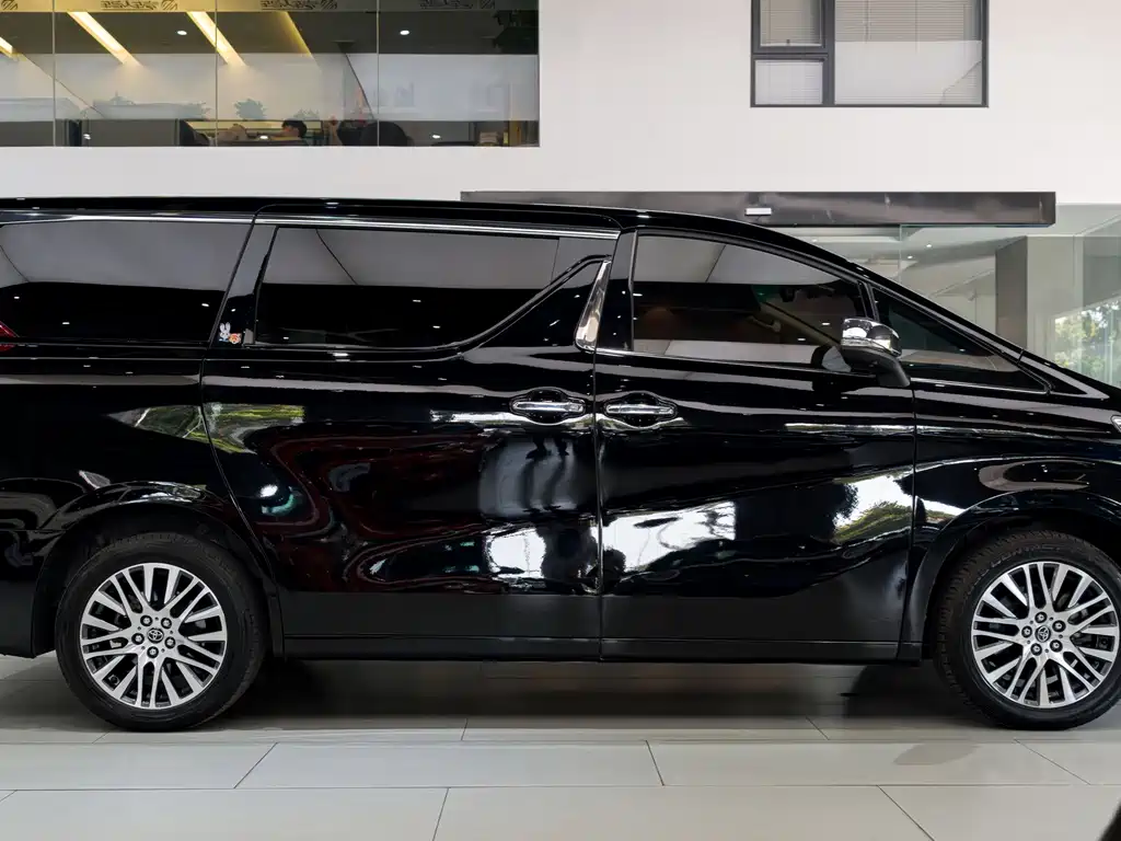 Toyota Alphard 2018 — фото 21