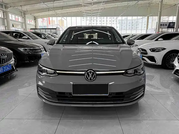 Volkswagen Golf 2023