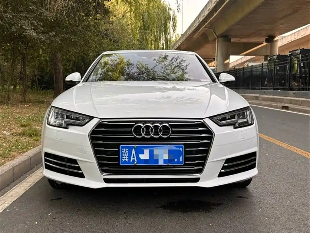 Audi A4L 2017 — фото 3