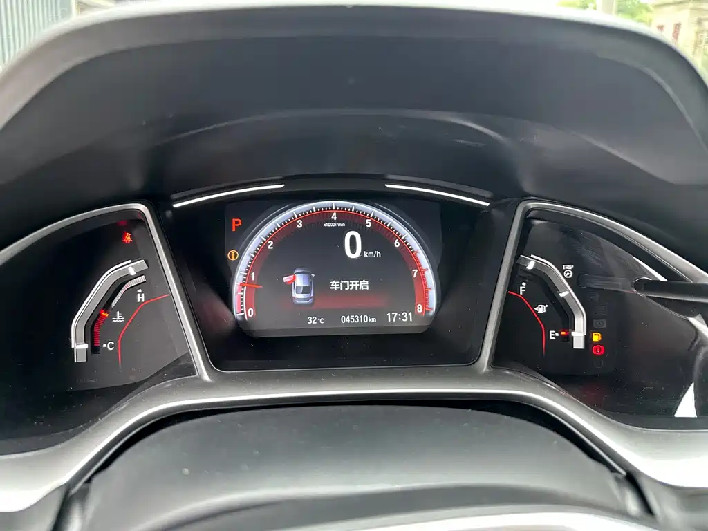 Honda Civic 2019 — фото 10
