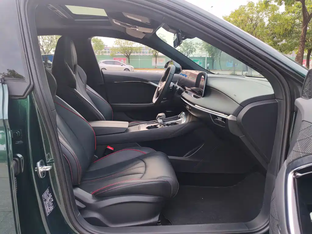 MG MG7 2025 — фото 15