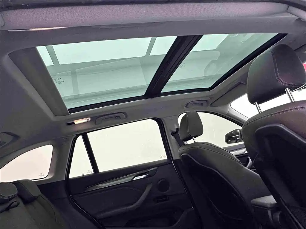 BMW X1 New Energy 2019 — фото 22