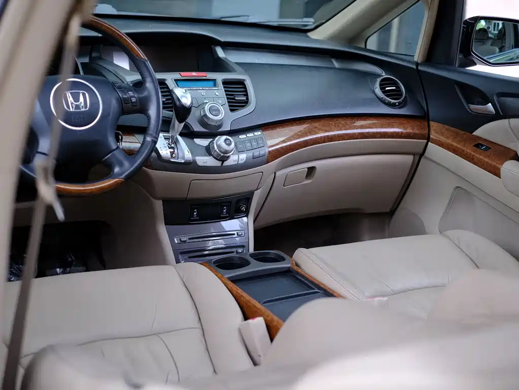 Honda Odyssey 2008 — фото 55