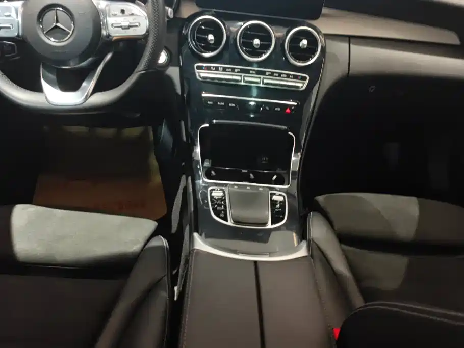 Mercedes-Benz C-Class 2019 — фото 16