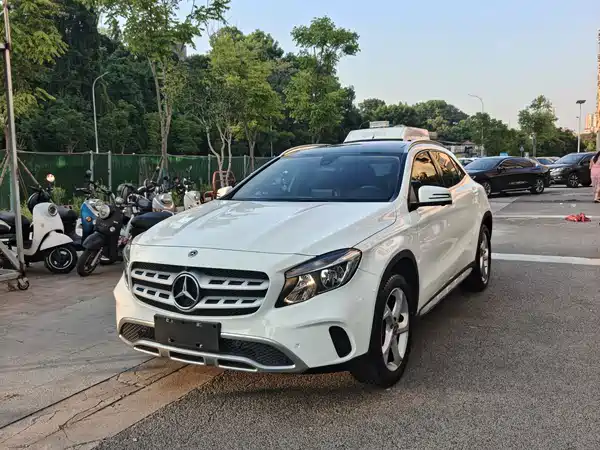 Mercedes-Benz GLA 2017