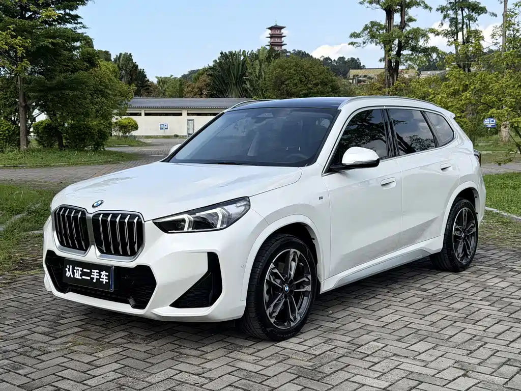 BMW X1 2023 — фото 1