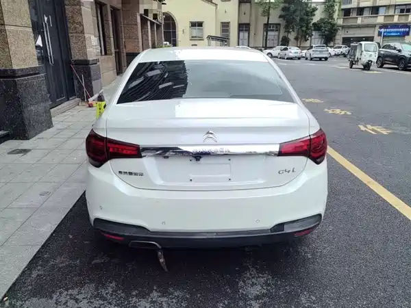 Citroën C4L 2016