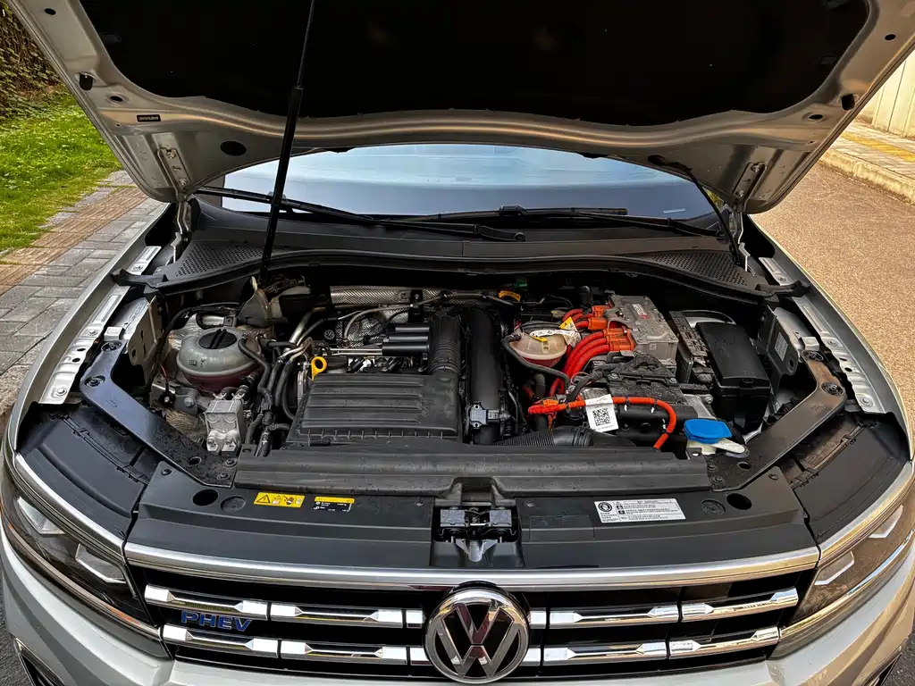Volkswagen Tiguan L Plug-In Hybrid 2020 — фото 23
