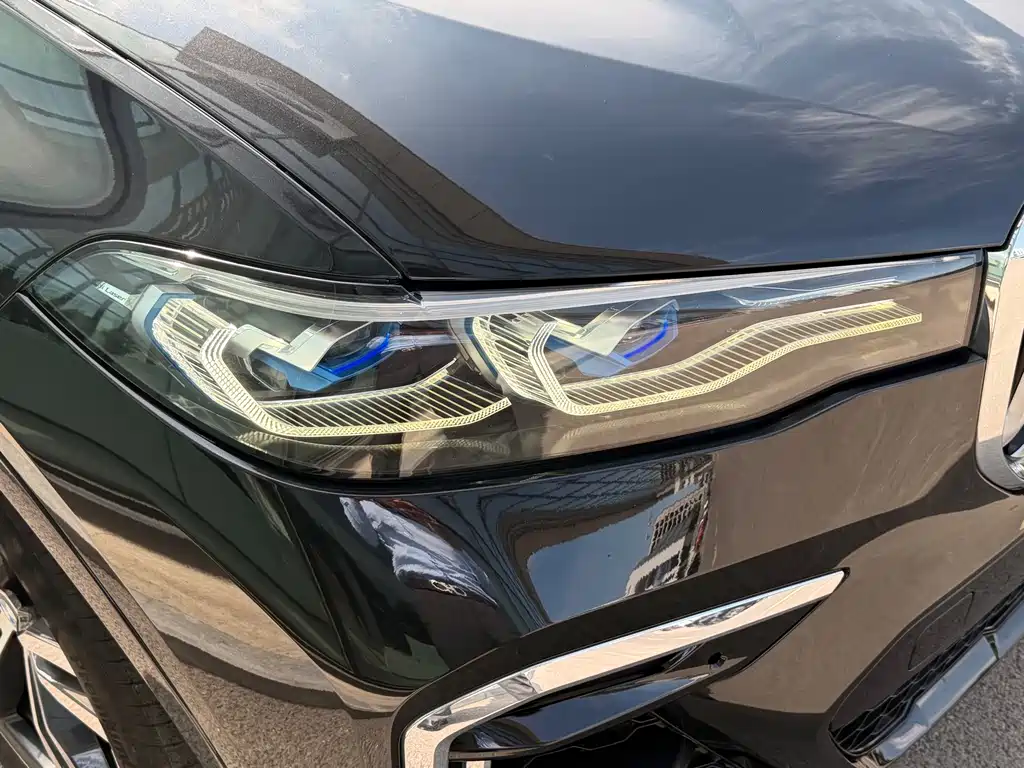 BMW X7 2021