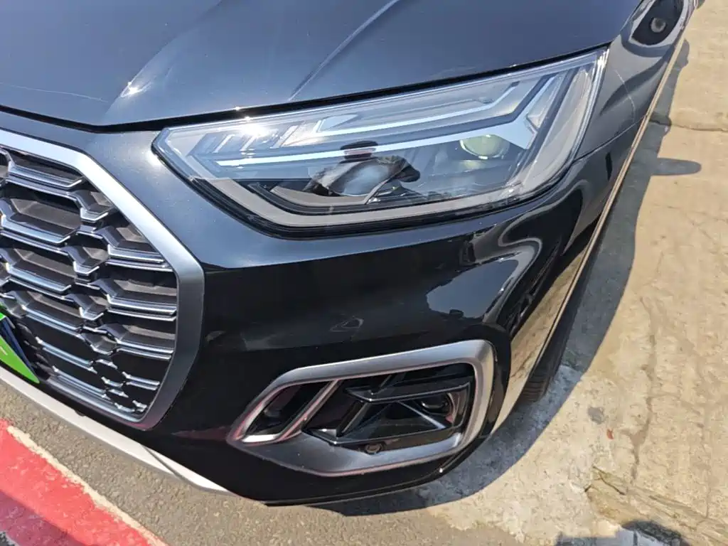 Audi Q5L 2023 — фото 24