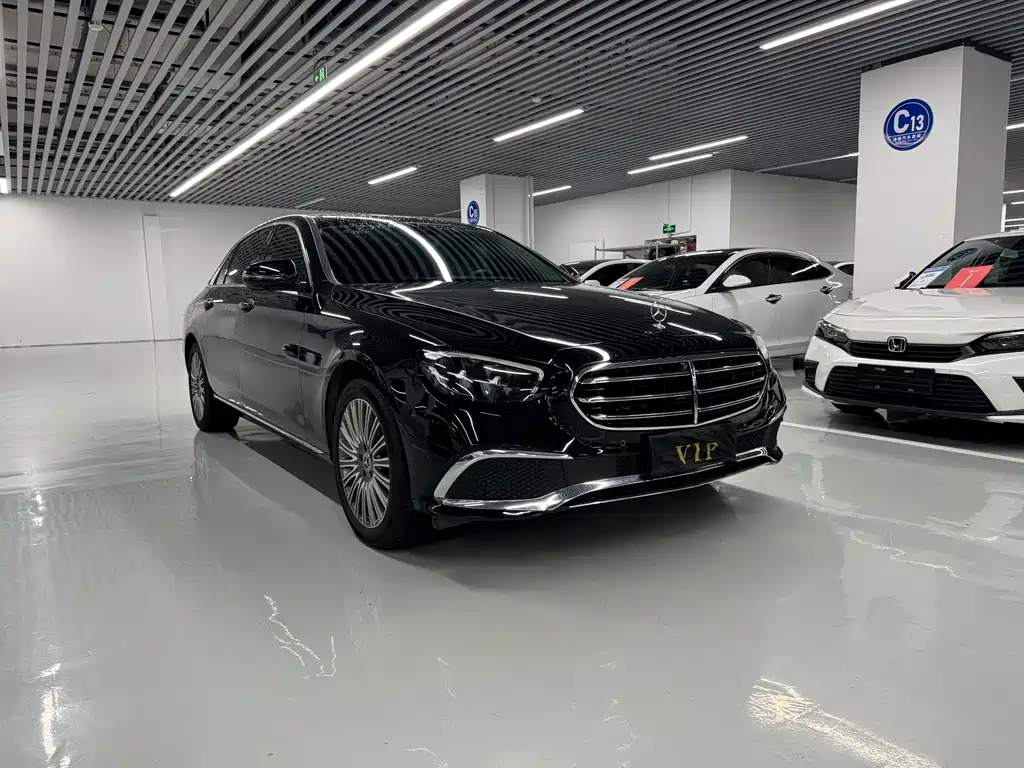 Mercedes-Benz E-Class 2022 — фото 3