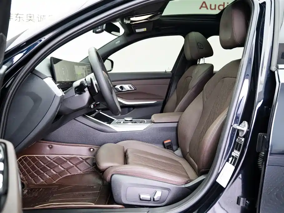 BMW 3 Series 2023 — фото 11