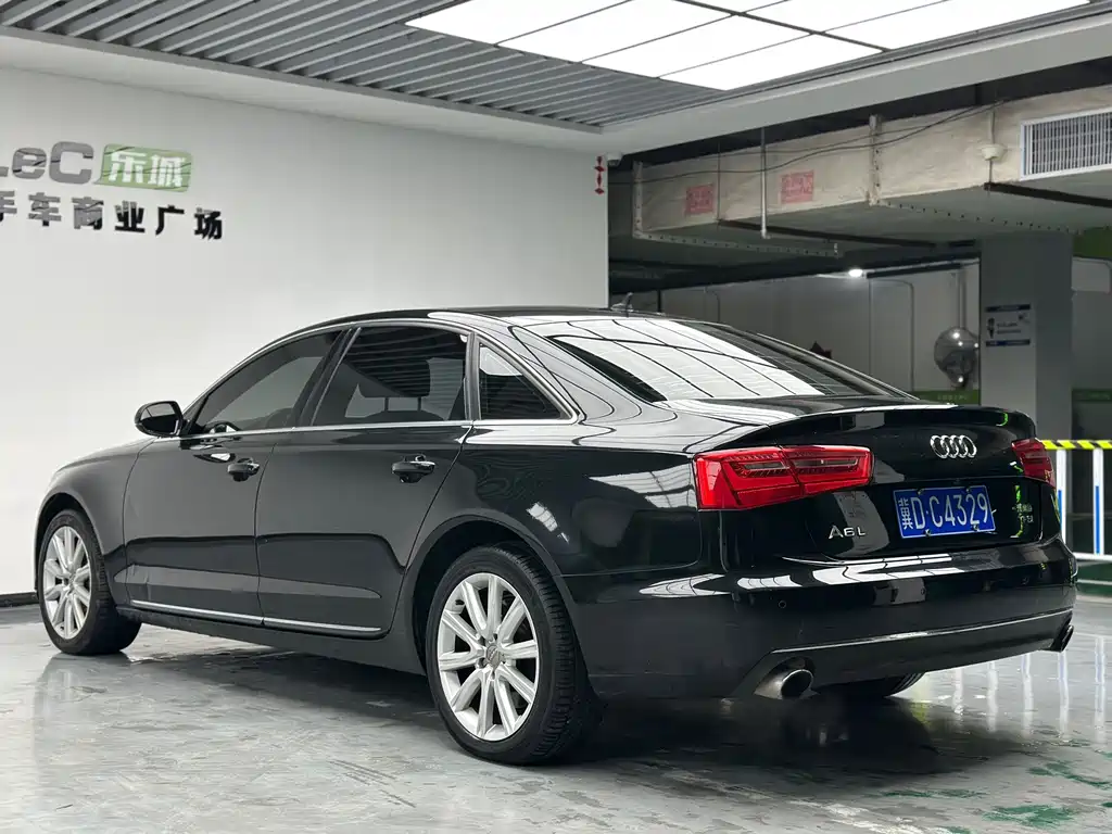 Audi A6L 2014 — фото 15