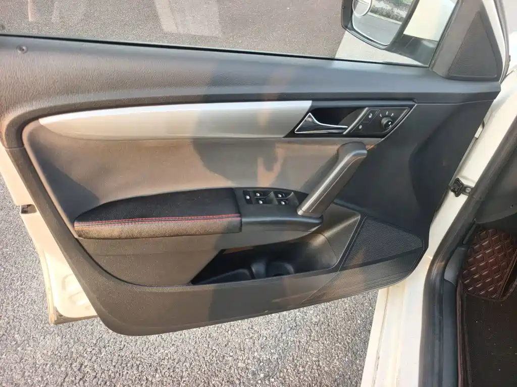 Volkswagen Gran Lavida 2015 — фото 13