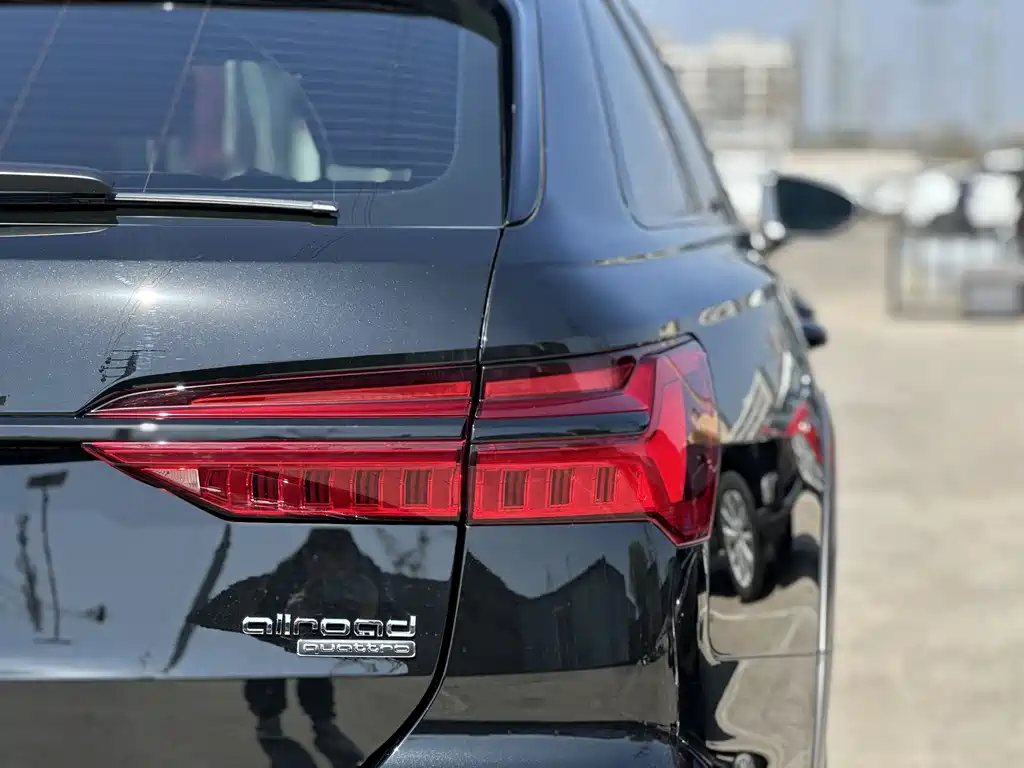 Audi A6 2023 — фото 32