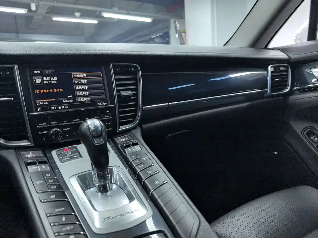 Porsche Panamera 2014 — фото 11