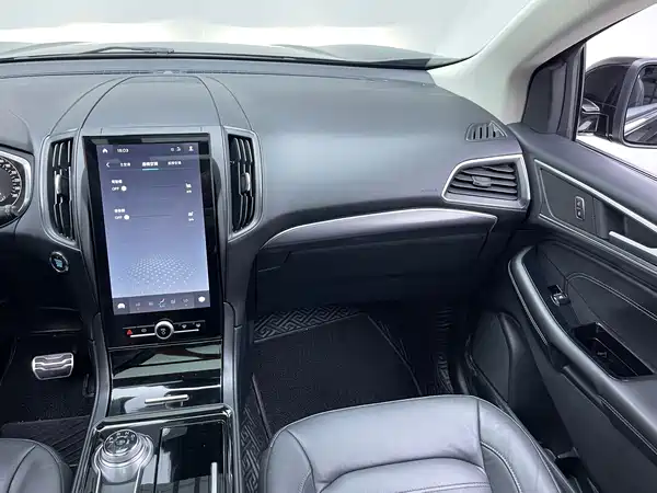 Ford Edge 2020