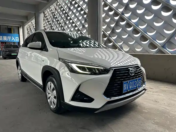 Toyota Yaris L 2022