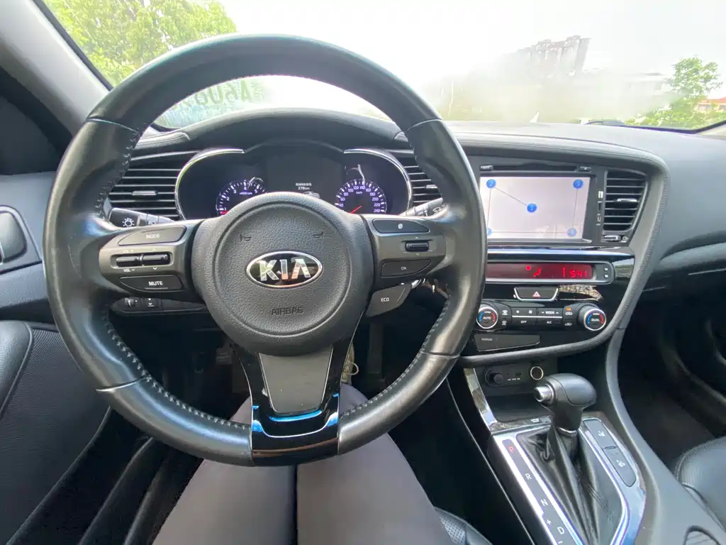 Kia K5 2015 — фото 15
