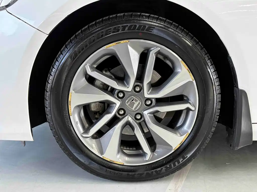 Honda Inspire 2019 — фото 13