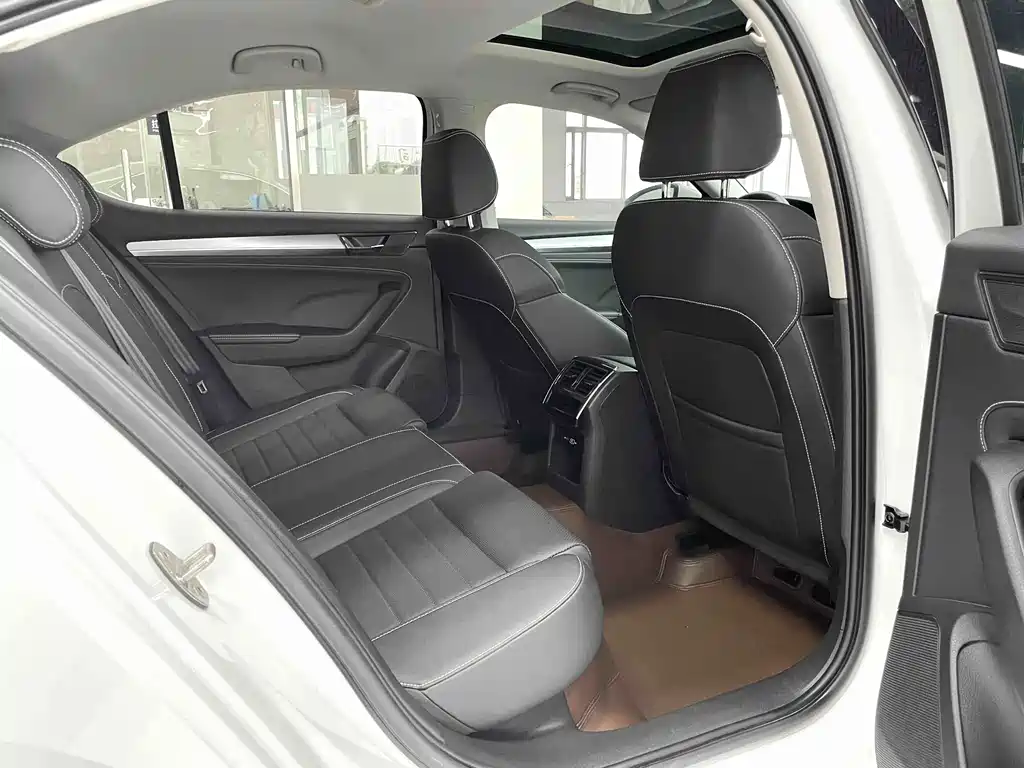 Skoda Speedy 2023 — фото 13