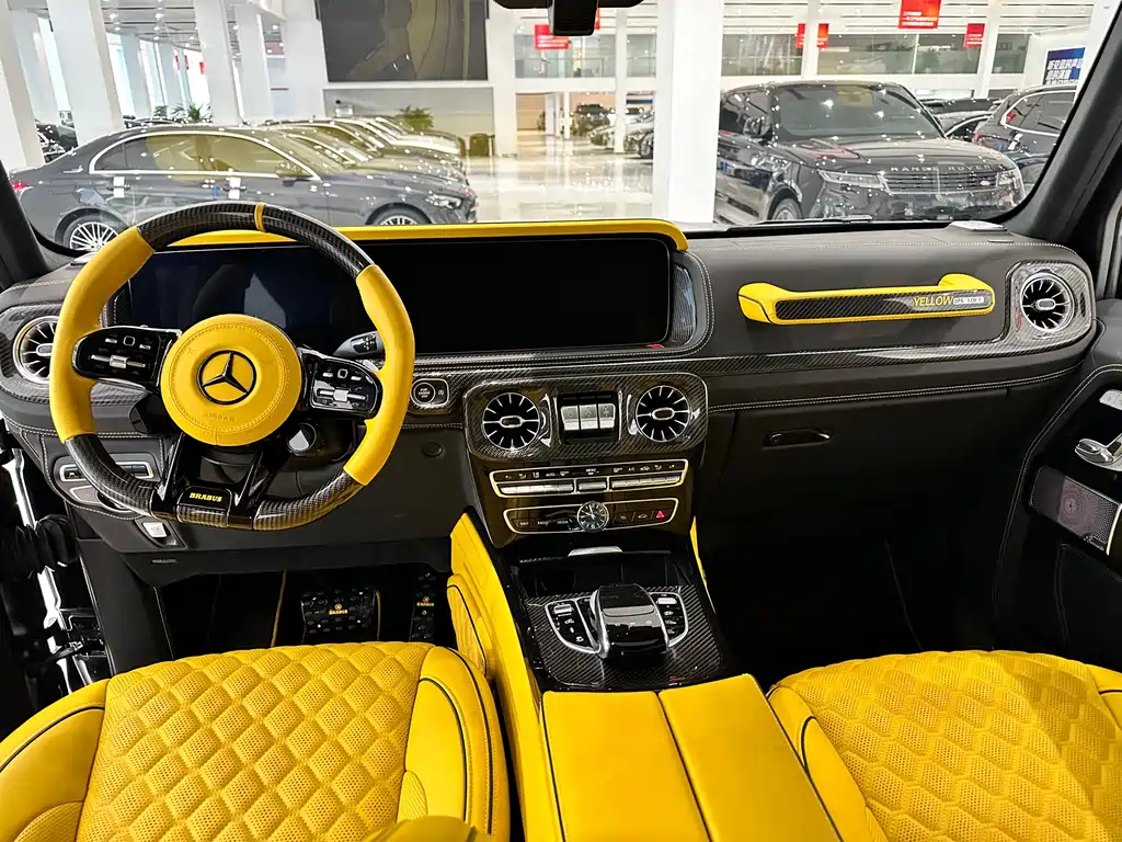 Mercedes-Benz G-Class 2023 — фото 10