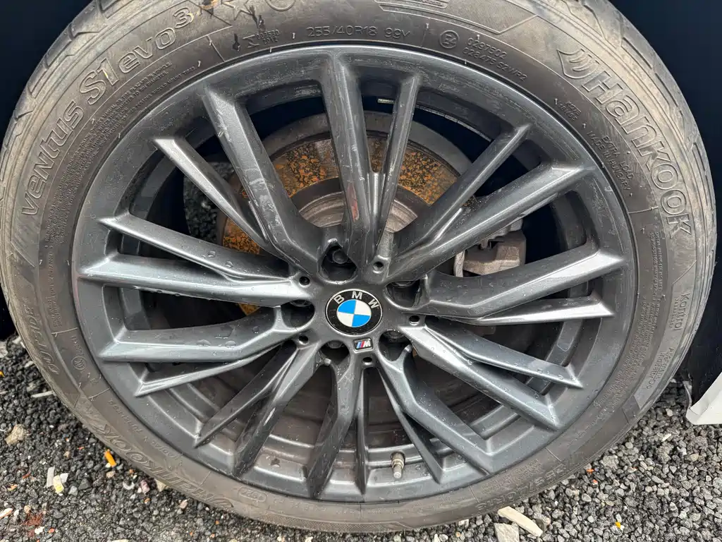 BMW 3 Series 2023 — фото 19