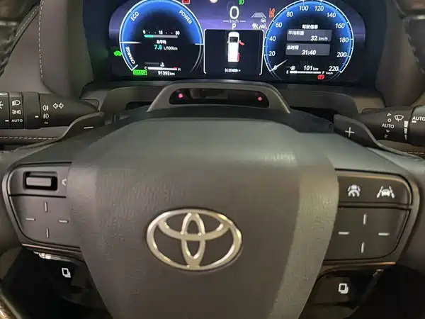 Toyota Alphard 2023