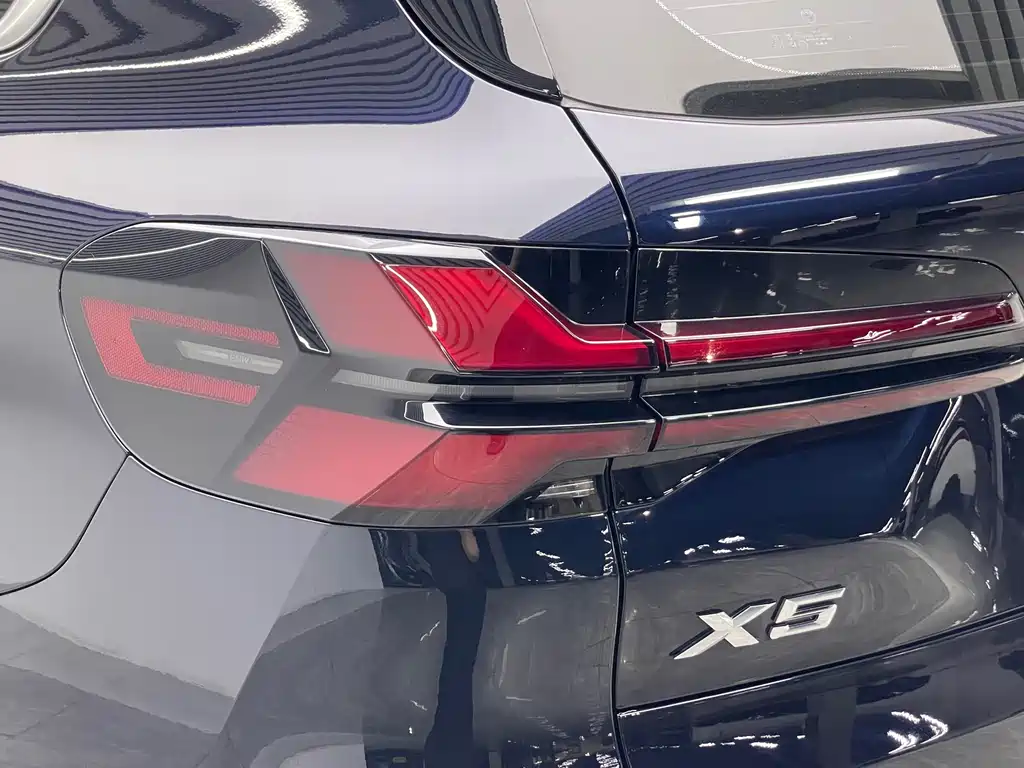 BMW X5 2025 — фото 20