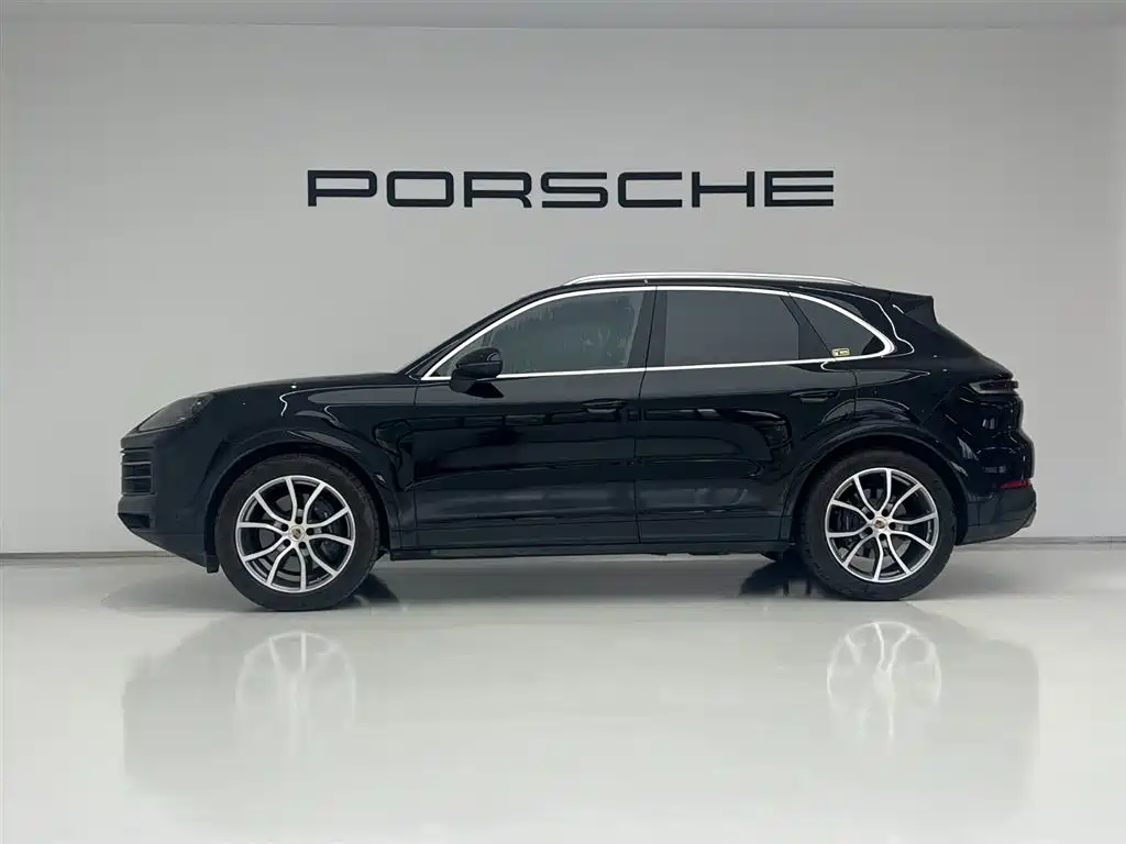 Porsche Cayenne 2025