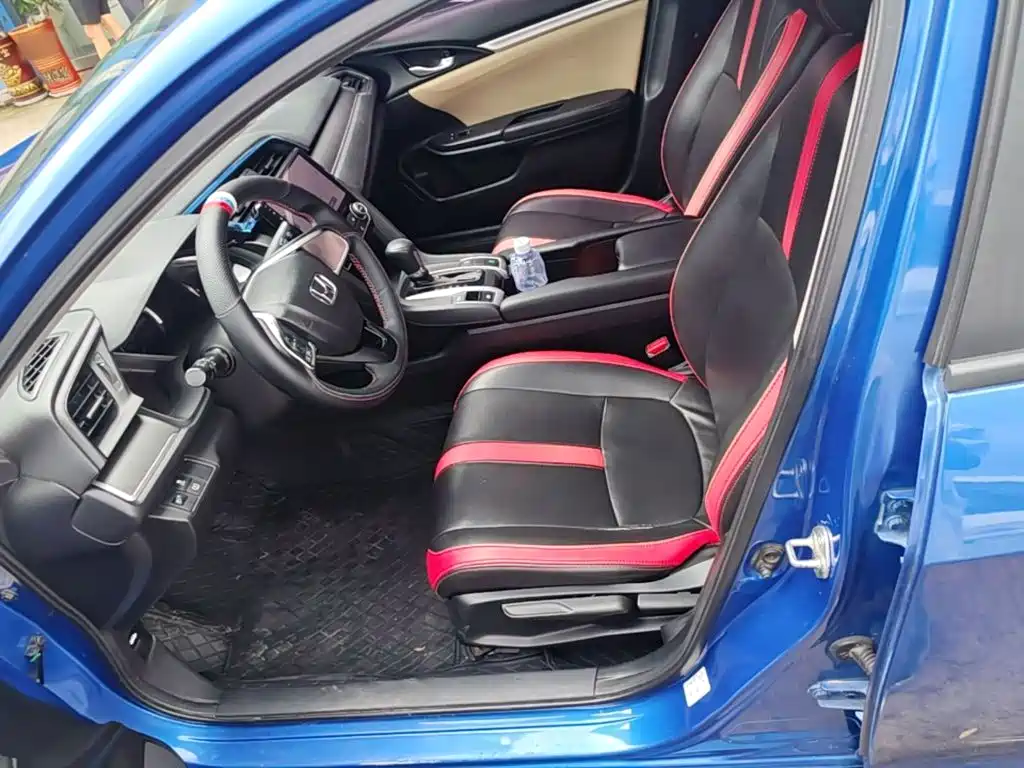 Honda Civic 2018 — фото 15