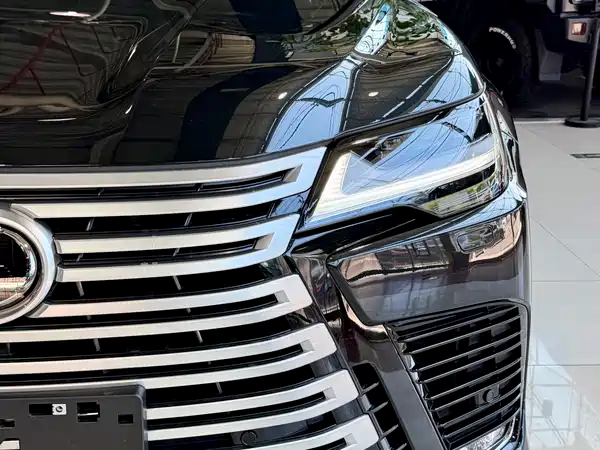 Lexus LX 2026