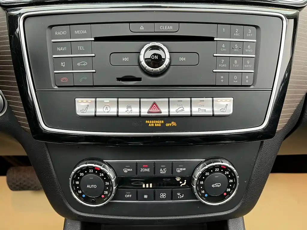 Mercedes-Benz GLE 2019 — фото 26