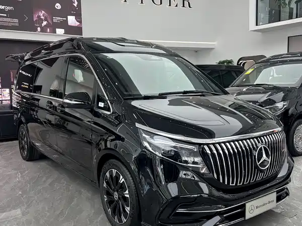 Mercedes-Benz V-Class 2024