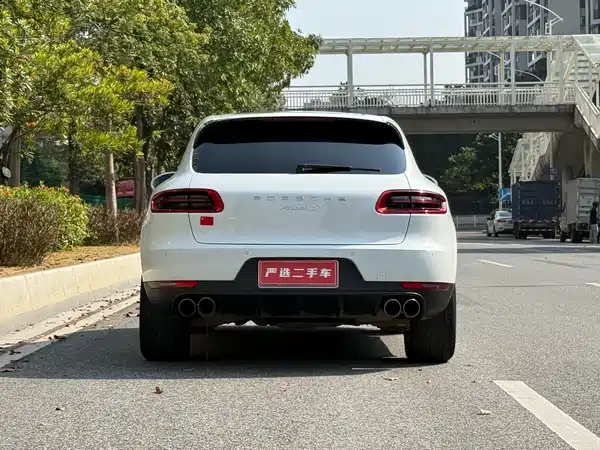 Porsche Macan 2015