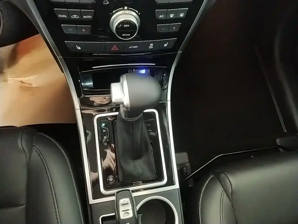 Haval H2 2015 — фото 14