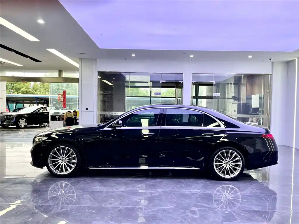 Mercedes-Benz S-Class 2022