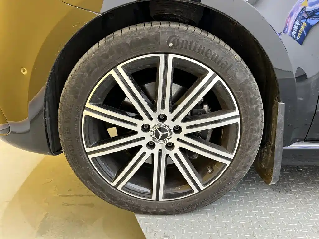 Mercedes-Benz V-Class 2025 — фото 10