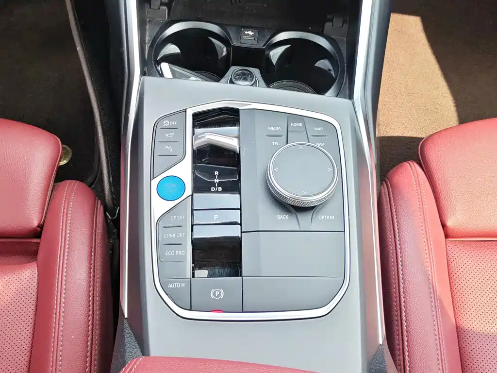 BMW i3 2024 — фото 13