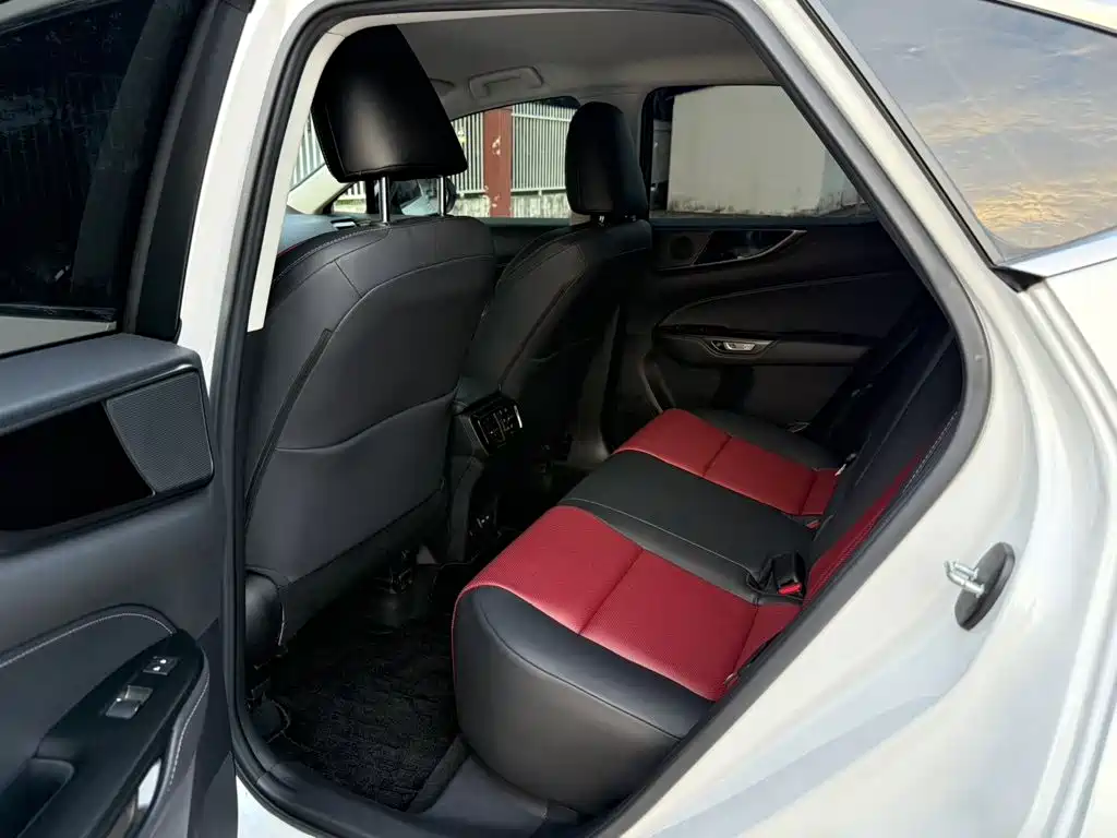 Lexus NX 2022