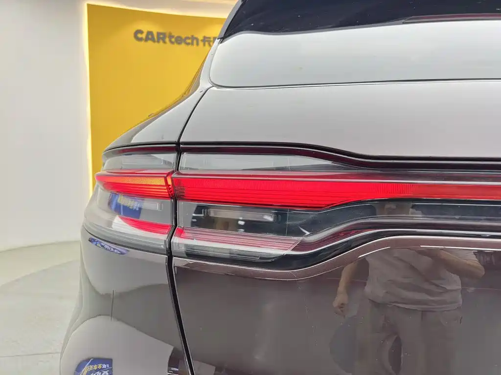 Porsche Macan 2019 — фото 9