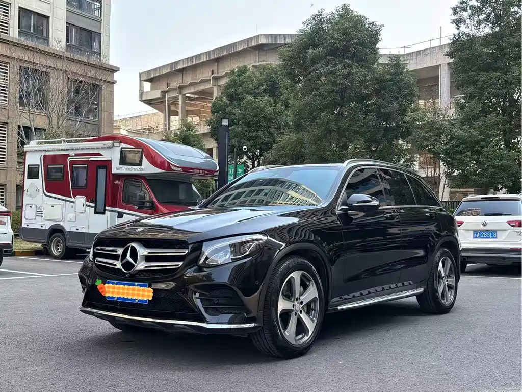 Mercedes-Benz GLC 2017 — фото 1