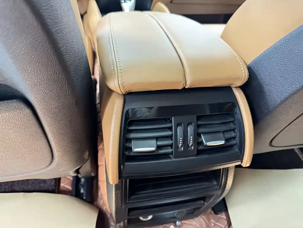 BMW X6 2018 — фото 15