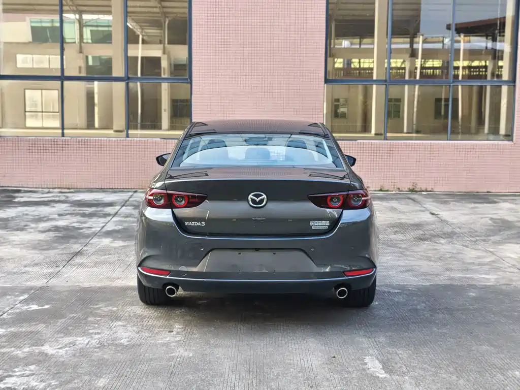 Mazda 3 Axela 2022