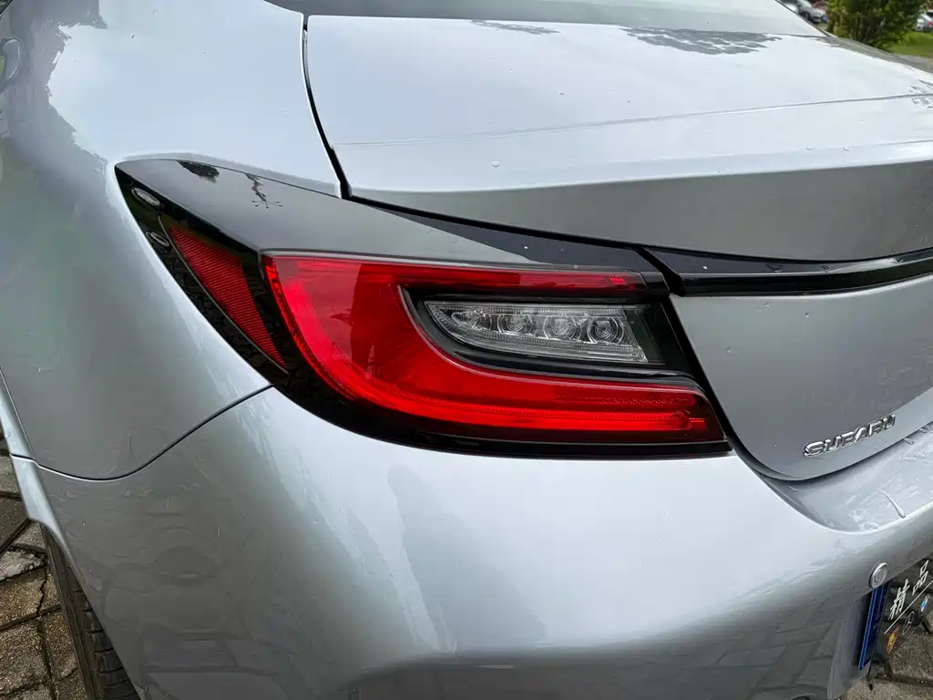Subaru BRZ 2023 — фото 11