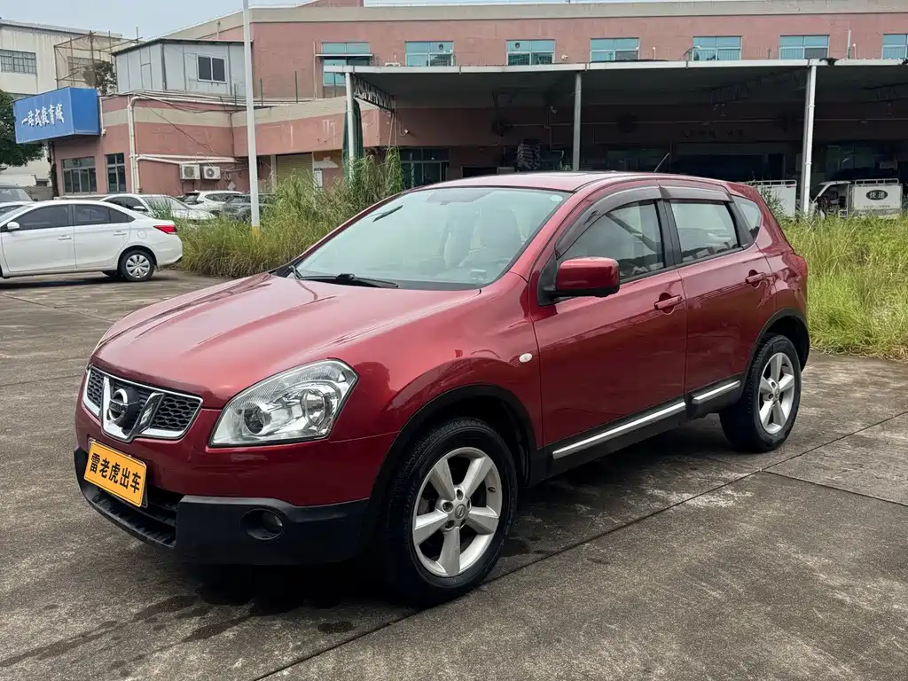 Nissan Qashqai 2012 — фото 1