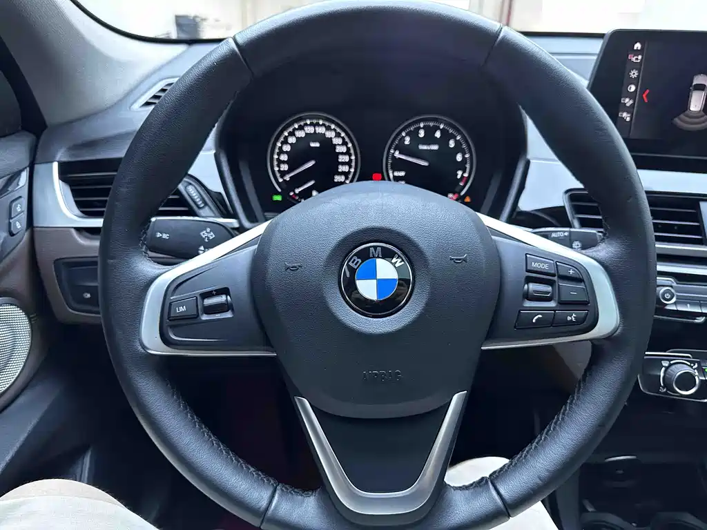 BMW X1 2022 — фото 13