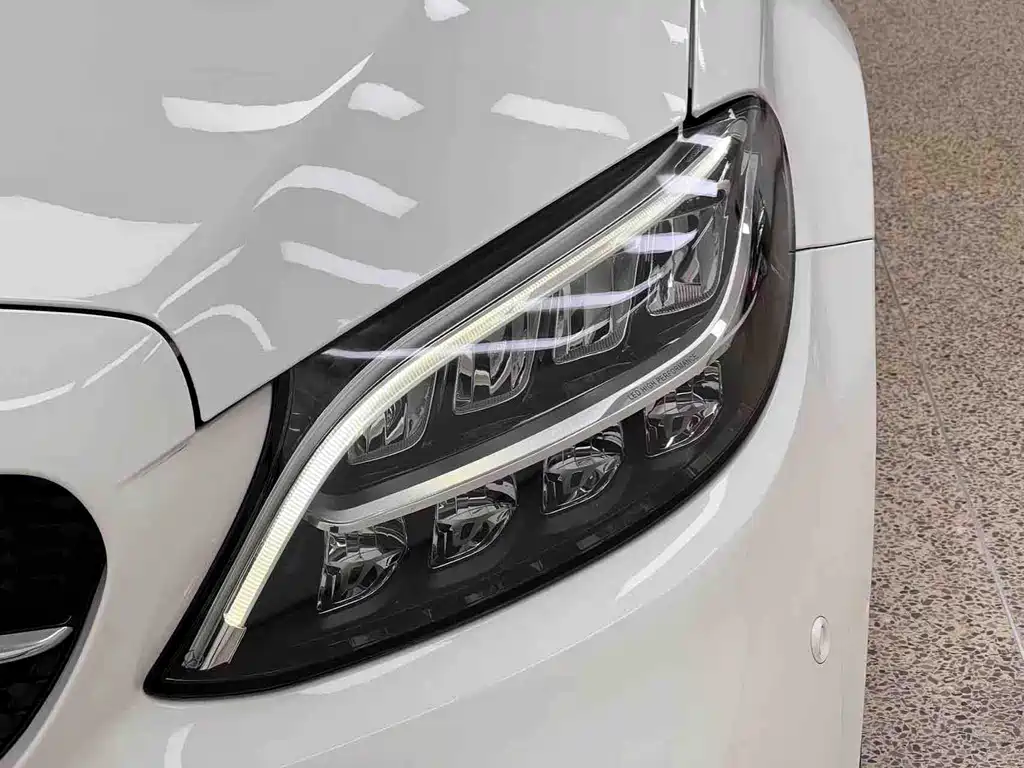 Mercedes-Benz C-Class 2022