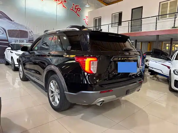 Ford Explorer 2021